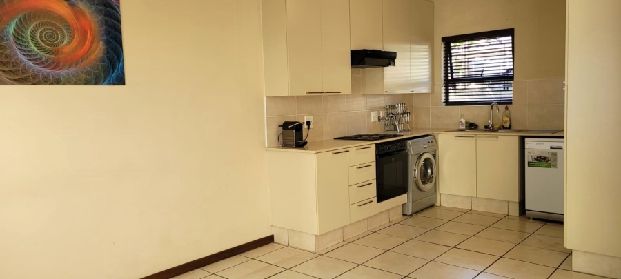 To Let 2 Bedroom Property for Rent in Maroeladal Gauteng