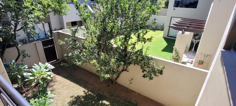 To Let 2 Bedroom Property for Rent in Maroeladal Gauteng