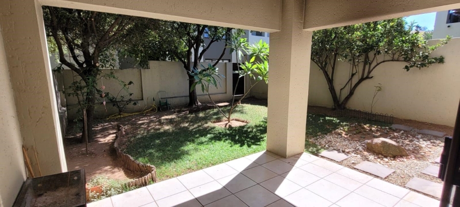 To Let 2 Bedroom Property for Rent in Maroeladal Gauteng
