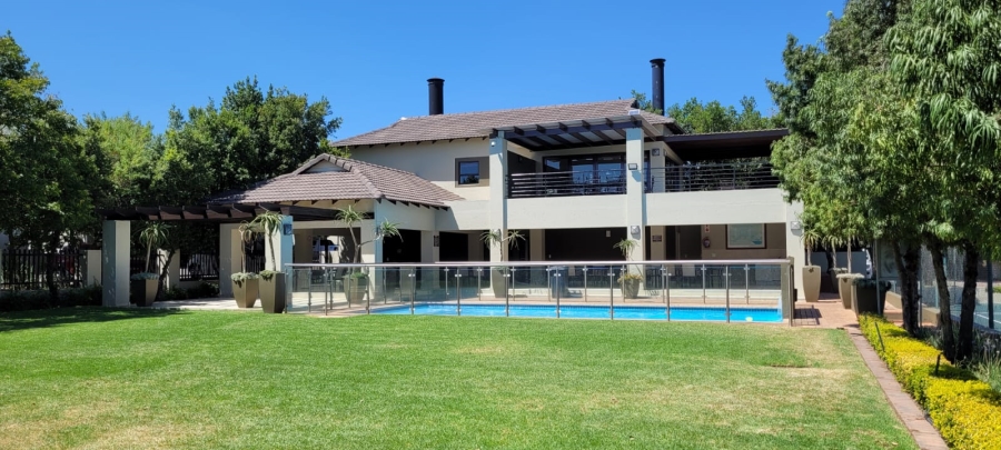 To Let 2 Bedroom Property for Rent in Maroeladal Gauteng