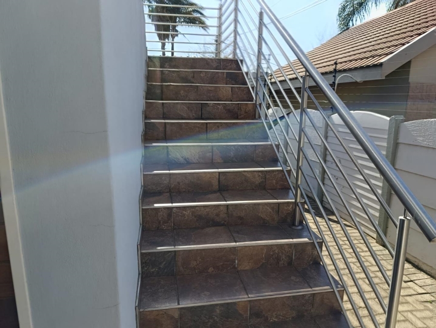 To Let Commercial Property for Rent in Glen Marais Gauteng