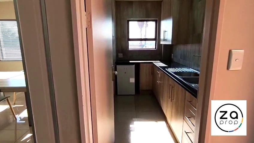 To Let Commercial Property for Rent in Glen Marais Gauteng