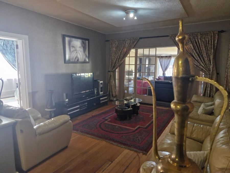 To Let 3 Bedroom Property for Rent in Delville Gauteng