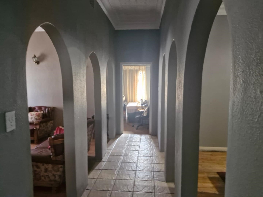 To Let 3 Bedroom Property for Rent in Delville Gauteng