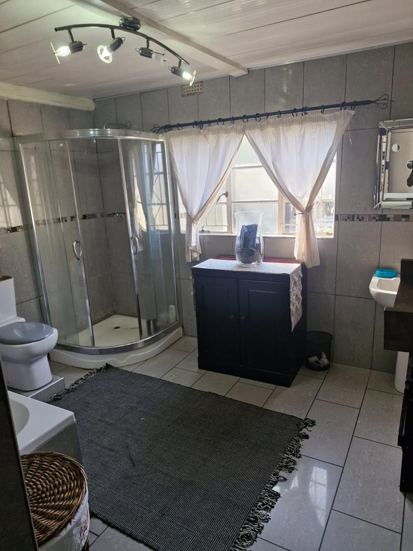 To Let 3 Bedroom Property for Rent in Delville Gauteng