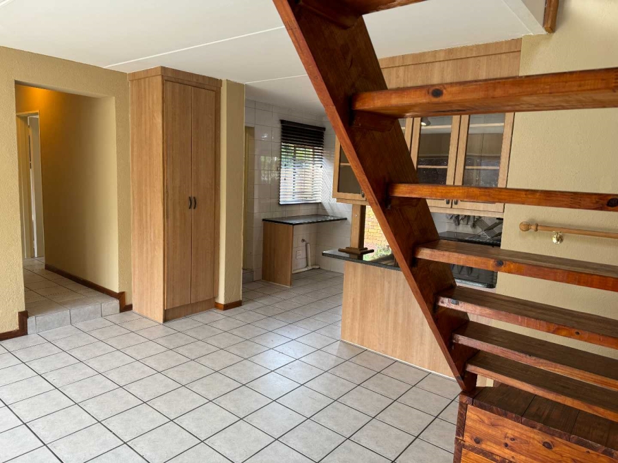 To Let 3 Bedroom Property for Rent in Weltevreden Park Gauteng