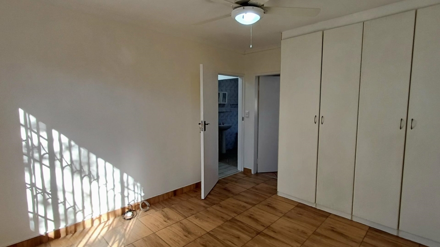 To Let 3 Bedroom Property for Rent in Olivedale Gauteng