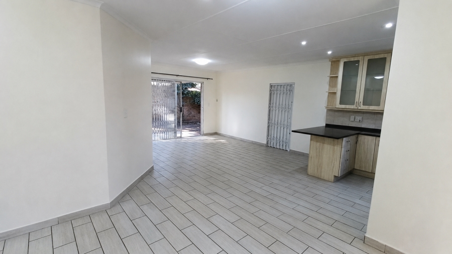 To Let 3 Bedroom Property for Rent in Olivedale Gauteng
