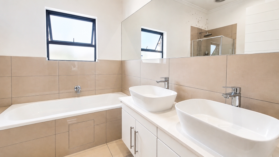 3 Bedroom Property for Sale in Ferndale Gauteng
