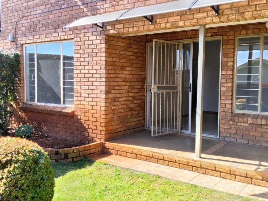 2 Bedroom Property for Sale in Wentworth Park Gauteng