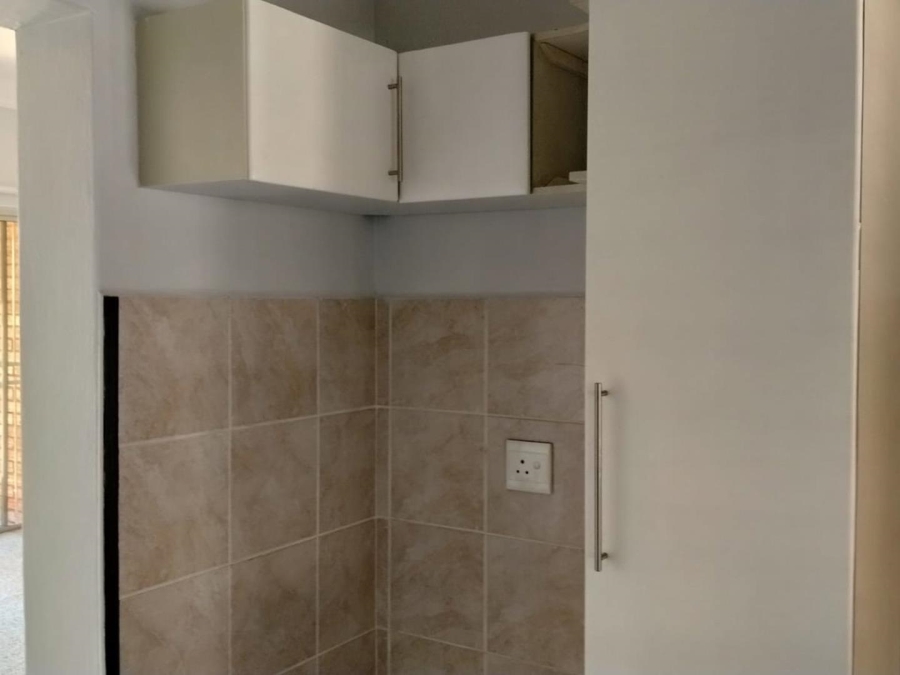 2 Bedroom Property for Sale in Wentworth Park Gauteng