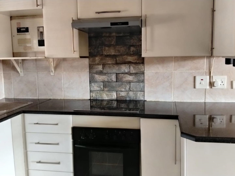 2 Bedroom Property for Sale in Wentworth Park Gauteng