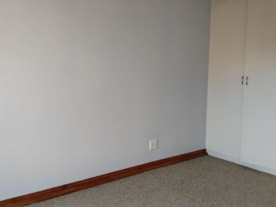 2 Bedroom Property for Sale in Wentworth Park Gauteng