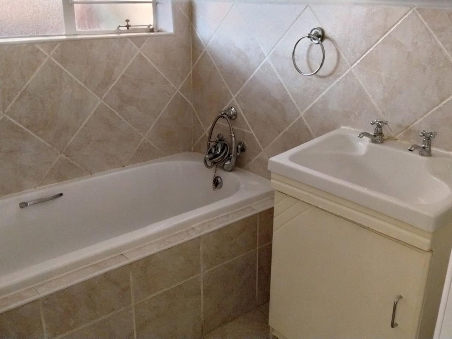 2 Bedroom Property for Sale in Wentworth Park Gauteng