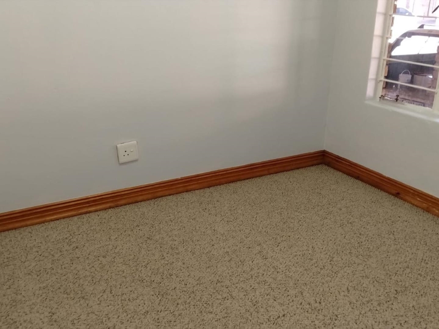 2 Bedroom Property for Sale in Wentworth Park Gauteng