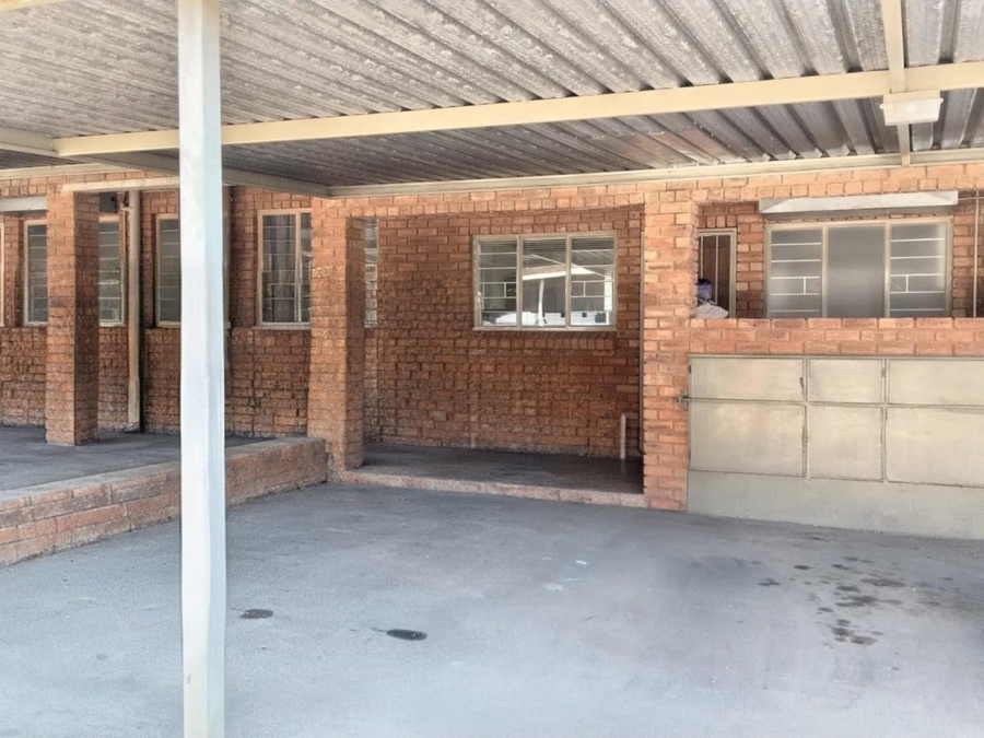 2 Bedroom Property for Sale in Wentworth Park Gauteng