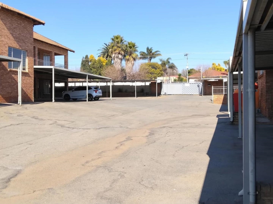 2 Bedroom Property for Sale in Wentworth Park Gauteng