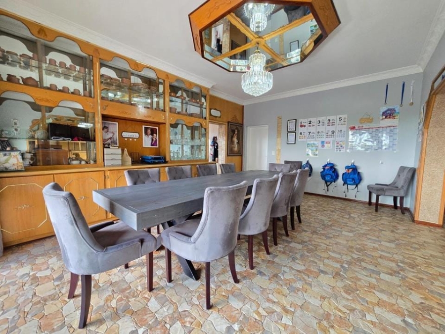 8 Bedroom Property for Sale in Bassonia Gauteng