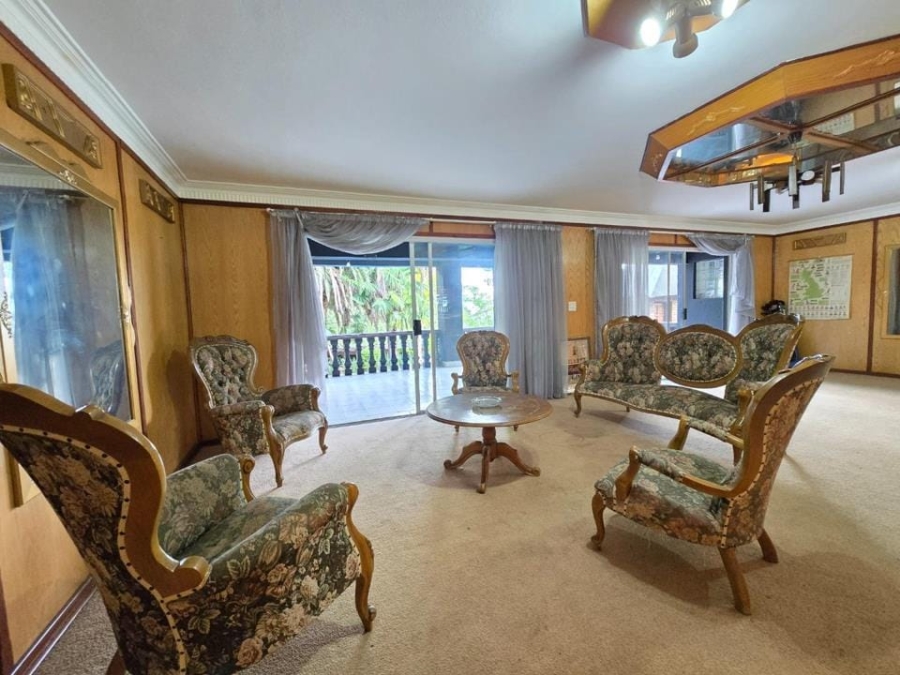 8 Bedroom Property for Sale in Bassonia Gauteng