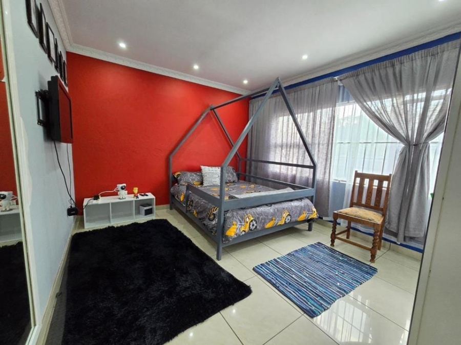 8 Bedroom Property for Sale in Bassonia Gauteng