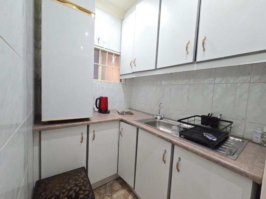 8 Bedroom Property for Sale in Bassonia Gauteng