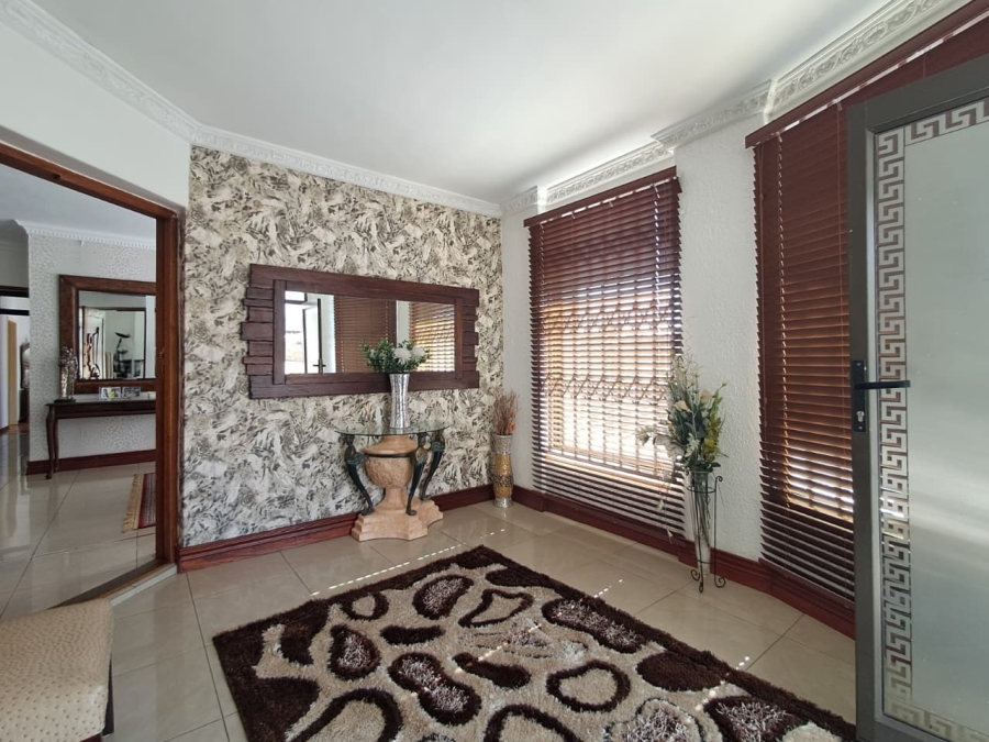 4 Bedroom Property for Sale in Brackendowns Gauteng