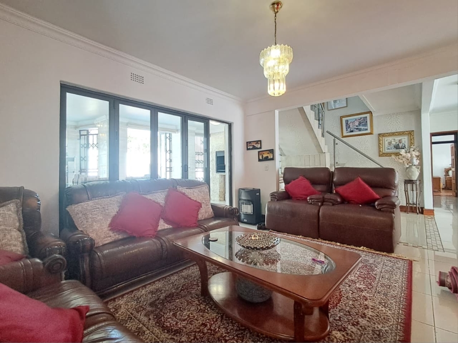 4 Bedroom Property for Sale in Brackendowns Gauteng
