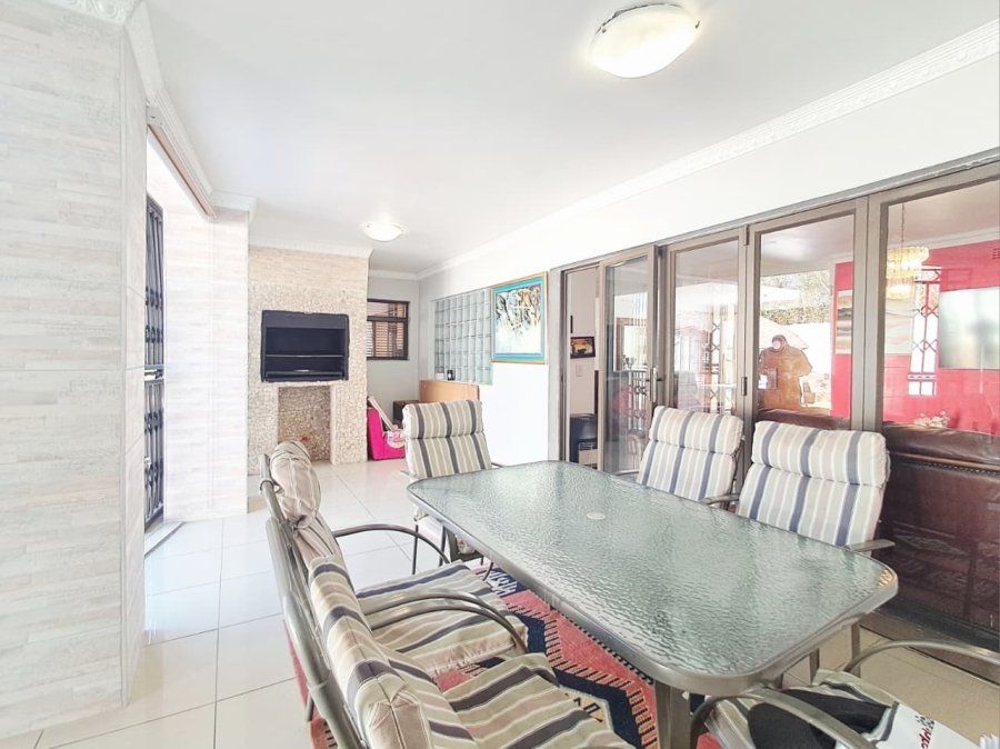4 Bedroom Property for Sale in Brackendowns Gauteng
