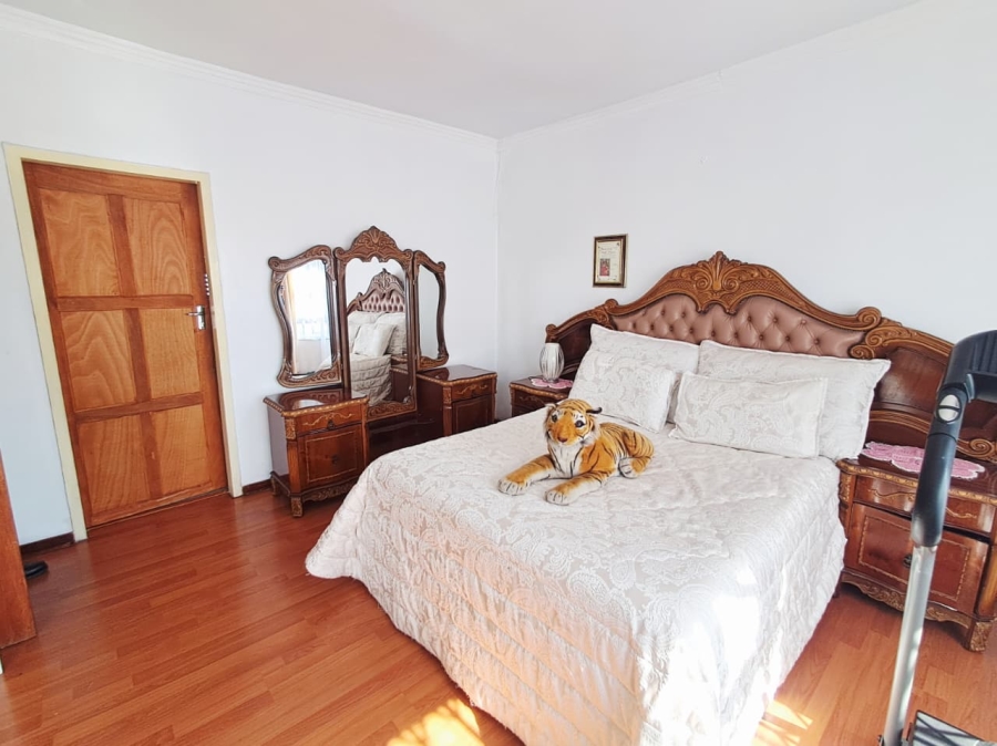 4 Bedroom Property for Sale in Brackendowns Gauteng