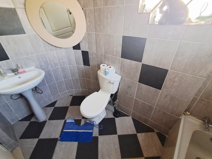 4 Bedroom Property for Sale in Brackendowns Gauteng