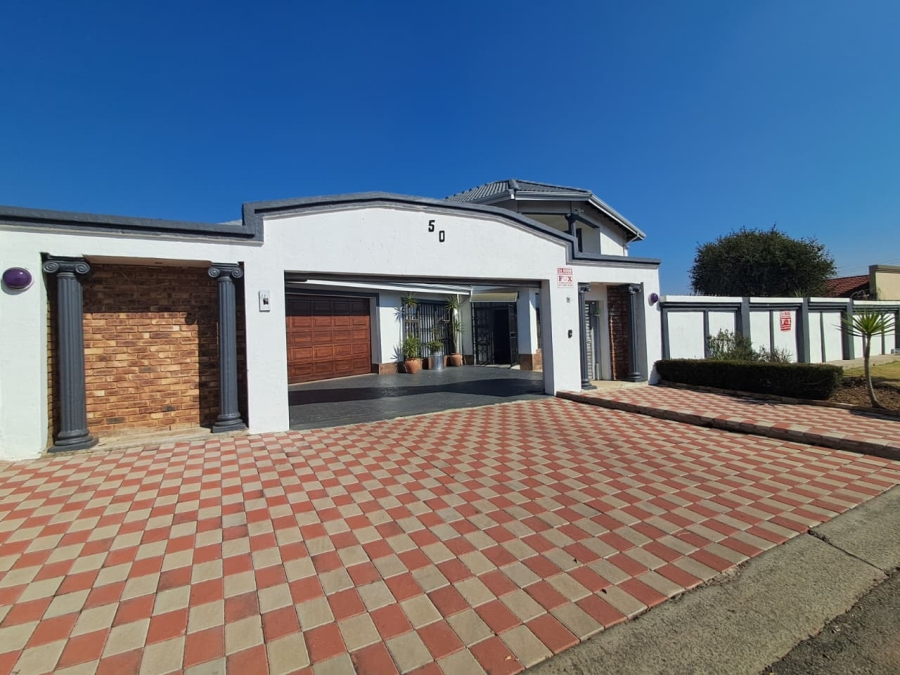 4 Bedroom Property for Sale in Brackendowns Gauteng