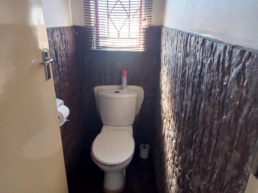 3 Bedroom Property for Sale in Katlehong Gauteng