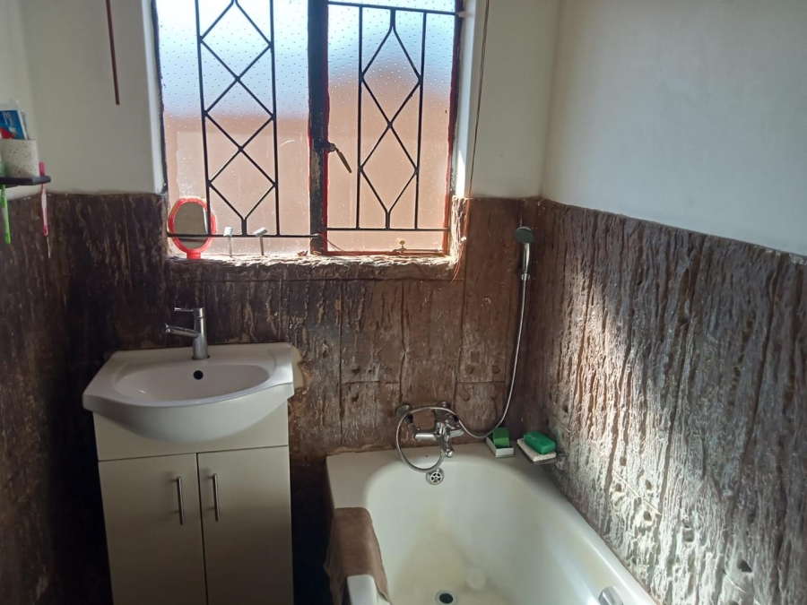 3 Bedroom Property for Sale in Katlehong Gauteng