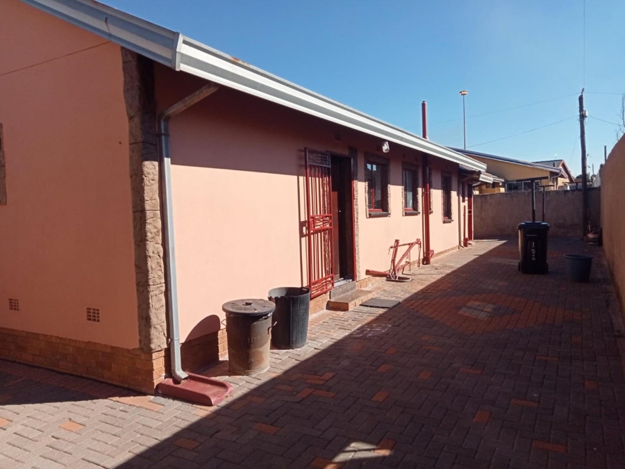 3 Bedroom Property for Sale in Katlehong Gauteng