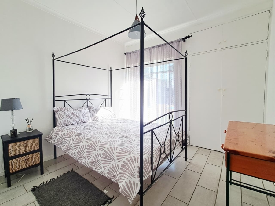 6 Bedroom Property for Sale in Brackenhurst Gauteng