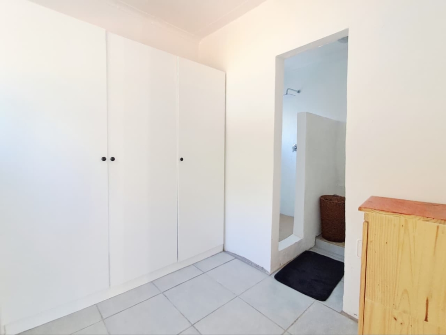 6 Bedroom Property for Sale in Brackenhurst Gauteng