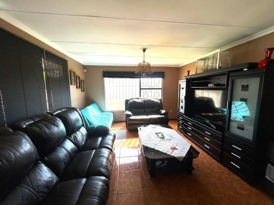 3 Bedroom Property for Sale in Mayberry Park Gauteng