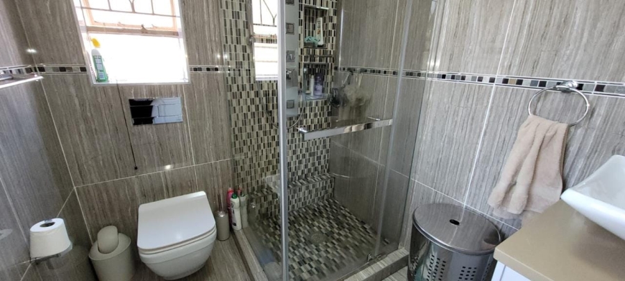 3 Bedroom Property for Sale in Mayberry Park Gauteng