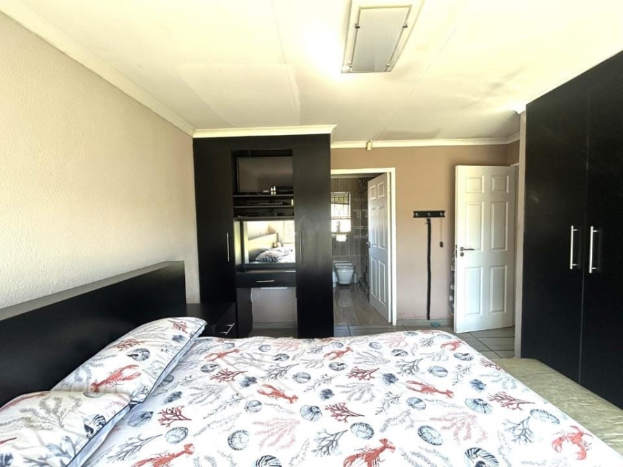 3 Bedroom Property for Sale in Mayberry Park Gauteng