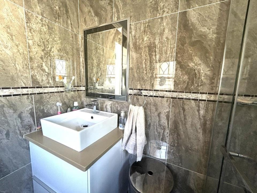 3 Bedroom Property for Sale in Mayberry Park Gauteng