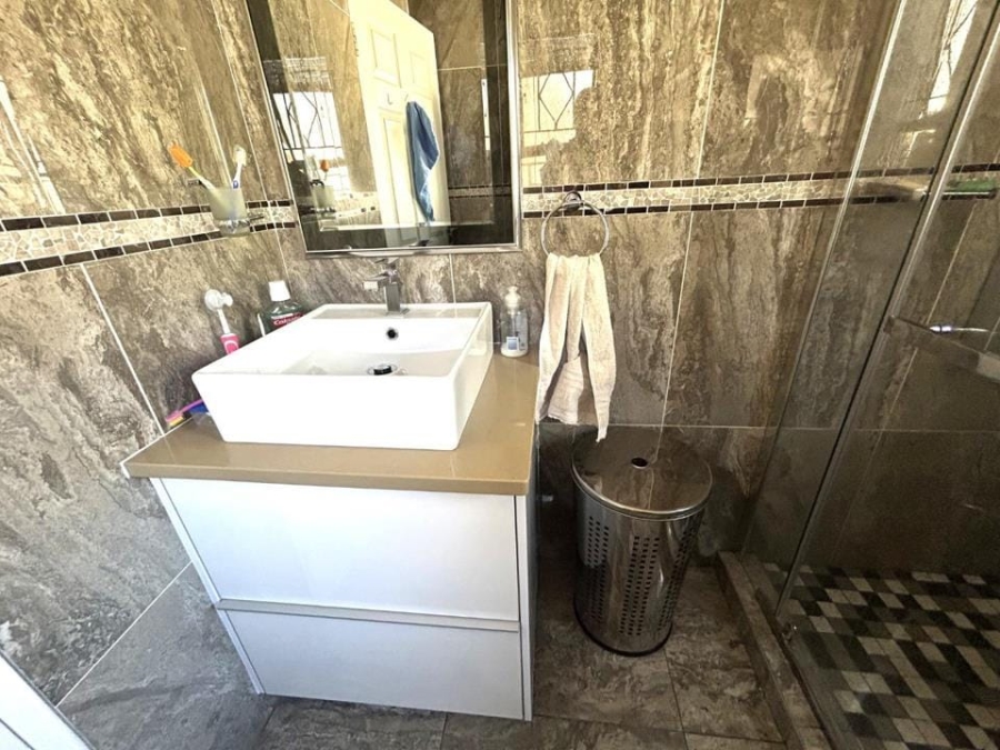 3 Bedroom Property for Sale in Mayberry Park Gauteng