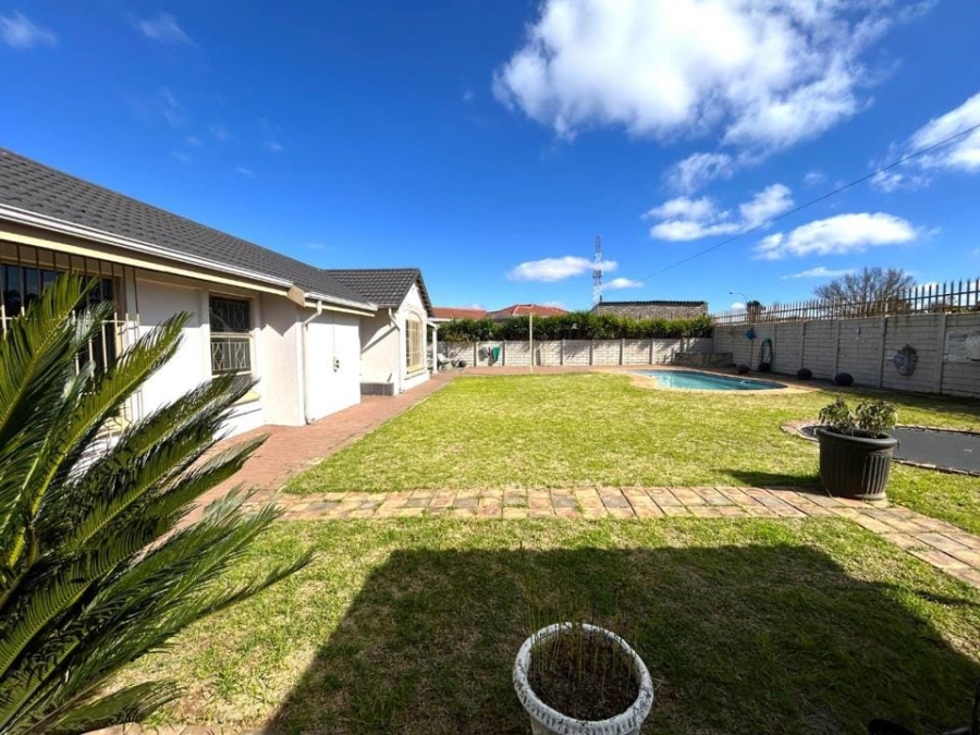 3 Bedroom Property for Sale in Mayberry Park Gauteng
