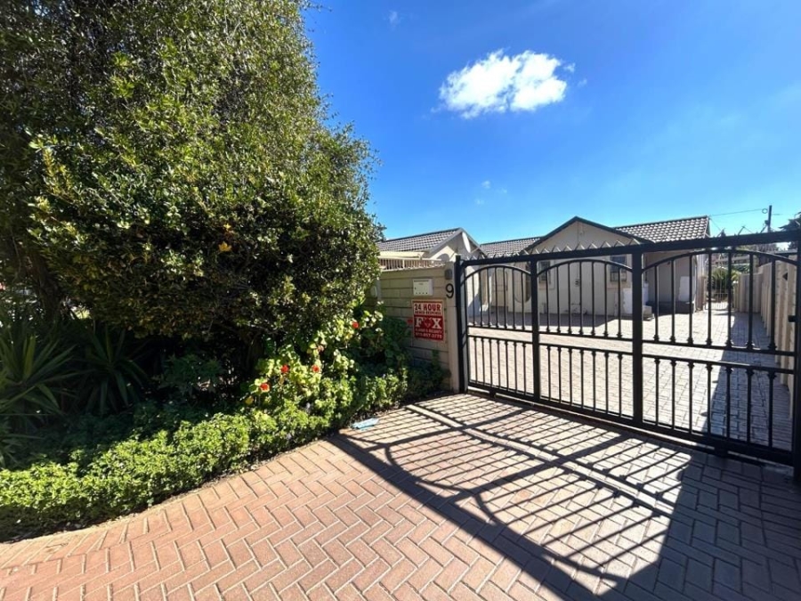 3 Bedroom Property for Sale in Mayberry Park Gauteng