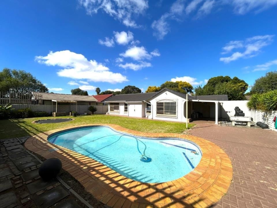 3 Bedroom Property for Sale in Mayberry Park Gauteng