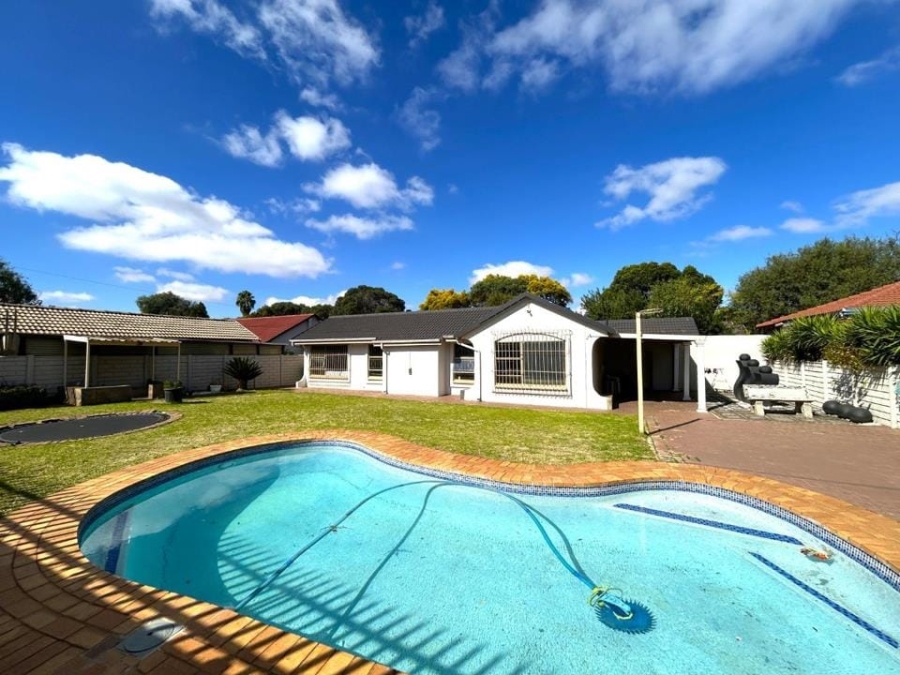 3 Bedroom Property for Sale in Mayberry Park Gauteng
