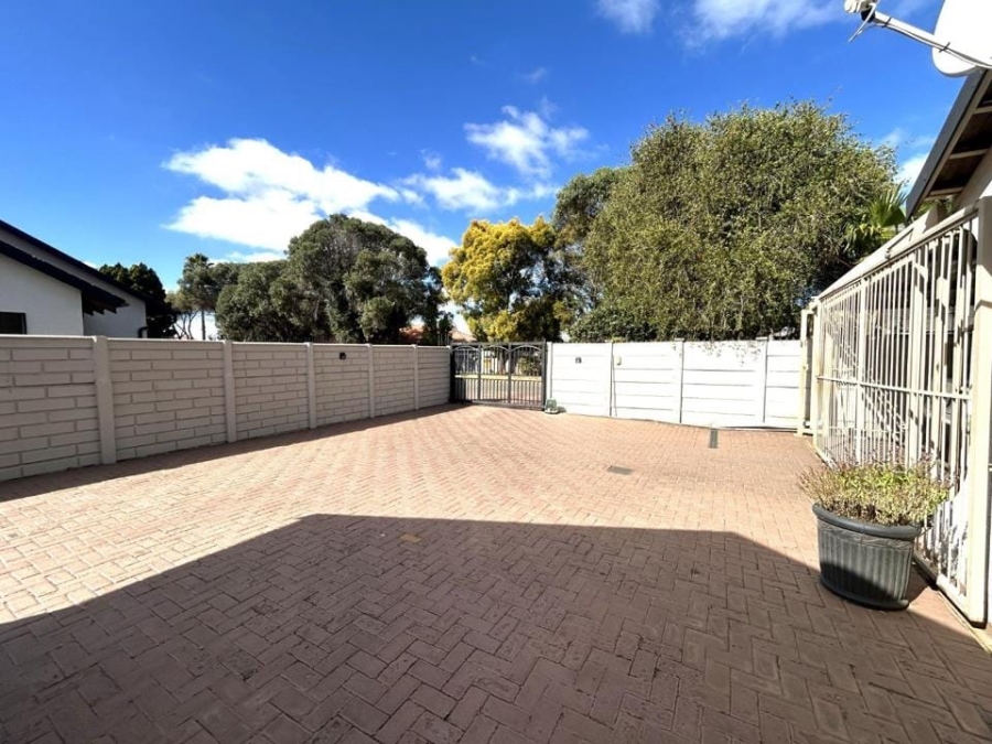 3 Bedroom Property for Sale in Mayberry Park Gauteng
