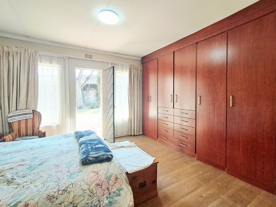 4 Bedroom Property for Sale in Brackendowns Gauteng
