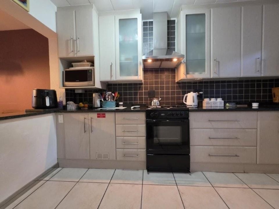2 Bedroom Property for Sale in New Redruth Gauteng
