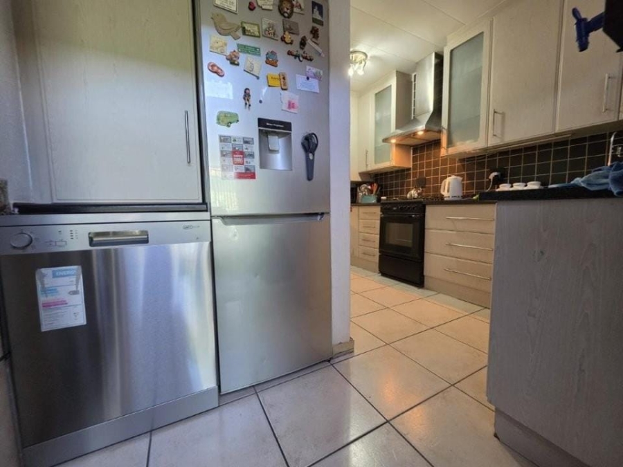 2 Bedroom Property for Sale in New Redruth Gauteng