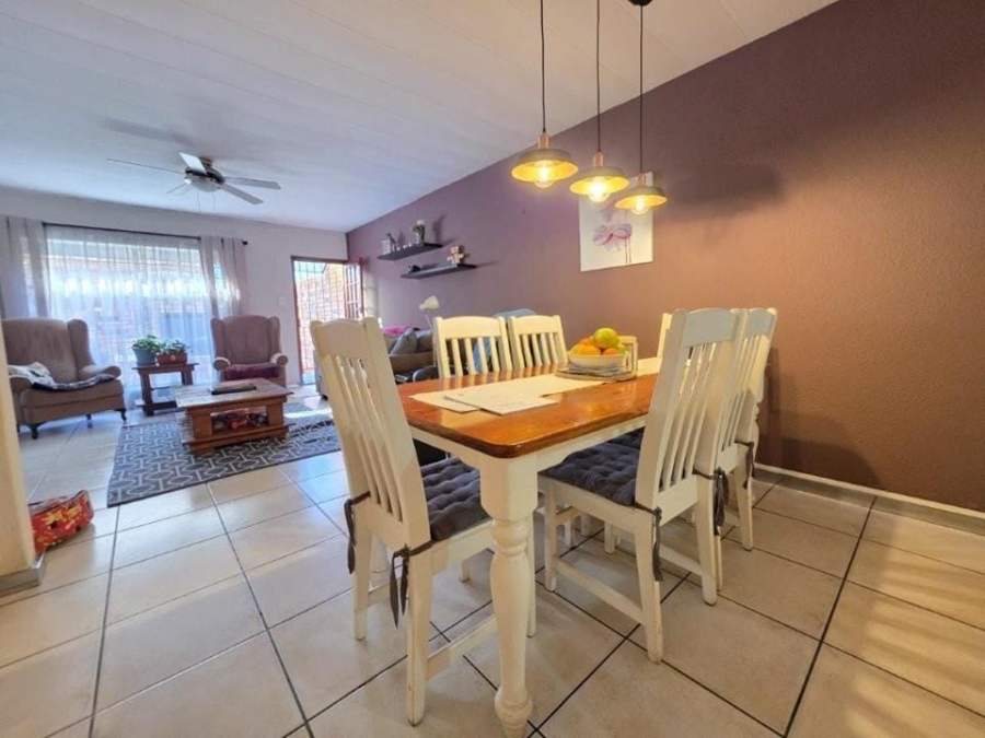 2 Bedroom Property for Sale in New Redruth Gauteng